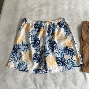 Im selling this because they did not fit me and never been worn